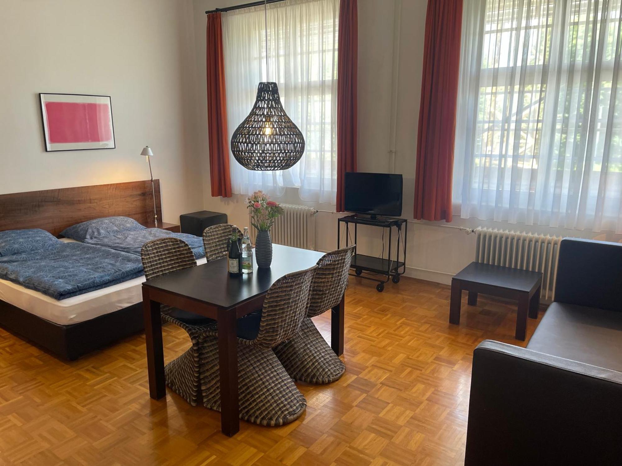 Whliving - Apartments & Studios In Konstanz Ngoại thất bức ảnh